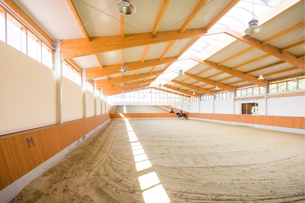 Reitanlagenbau