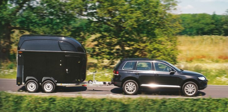 Fahren mit Pferdeanhänger – worauf ist zu achten?